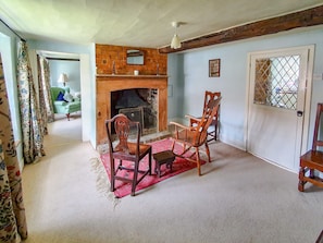 entrance room or dining area | Porthkerry, Oxhill