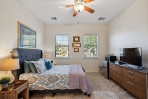 Screen, Indoors, TV, Entertainment Center, Home Decor