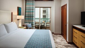 sample bedroom with king bed
