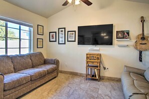 Family Room | Full Sleeper Sofa | John Denver Memorabilia | Smart TV w/ Cable
