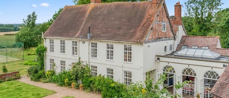 Kington Grange, Bolthole Retreats