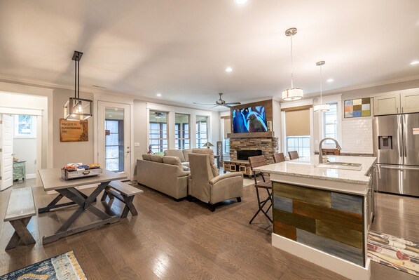 Open floor plan emphasizes togetherness & socializing with your favorite people