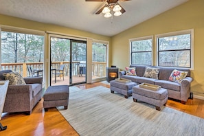 Living Room | Wood Pellet Stove | Window A/C Unit | Free WiFi