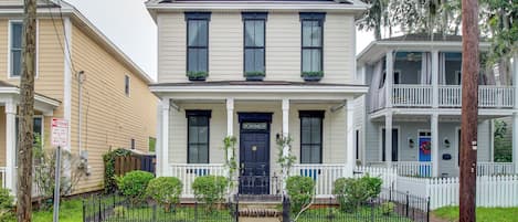 Savannah Vacation Rental | 3BR | 2.5BA | Stairs Required | 2,080 Sq Ft