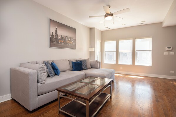 Living area in the front