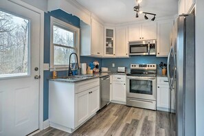 Kitchen | Nearby Boat Ramp | ~30 Mi to Downtown Wilmington