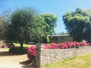 Enceinte de lâhĂ©bergement