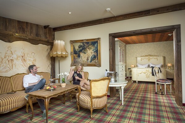 Schloss Suite, Badewanne/Dusche/WC, Seeblick-Schloss Suite