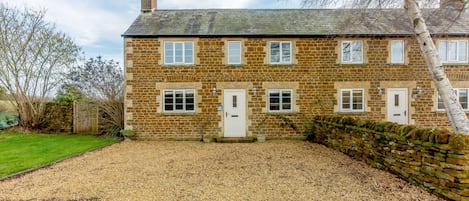 1 Manor Farm Cottage - StayCotswold