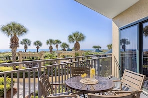 Furnished Balcony (Oceanfront View)..