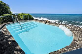 Hale Kope Kai: Ocean View Cliffside Home w/ Private Pool, Lanai and Jacuzzi Tub