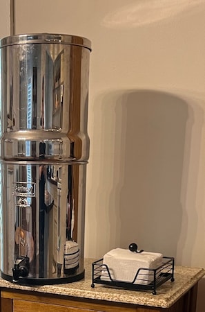 Kaffee und/oder Kaffeemaschine