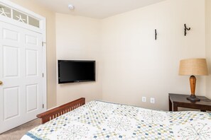Sunset Island 9 Canal Side Mews East First Level Bedroom