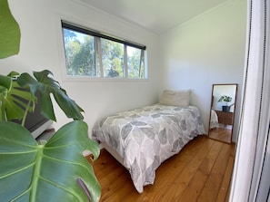 Single bed in Private studio