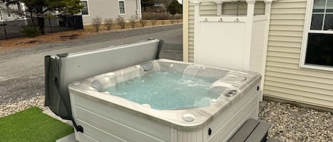 Hot Tub and Outdoor Shower (Cold & Hot Water)