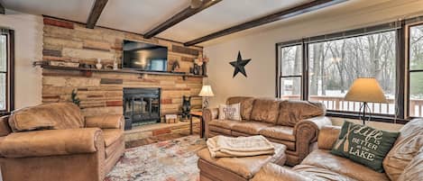Houghton Lake Vacation Rental | 3BR | 2BA | Stairs Required for Entry