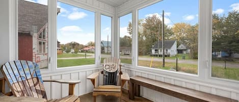 Front entrance sun room