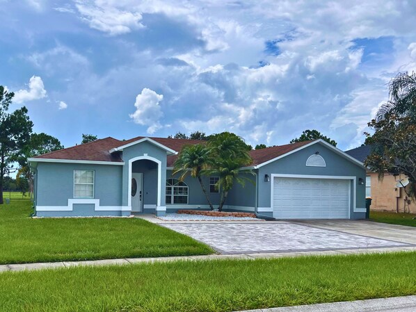 Our property driveway fits 4-5 vehicles