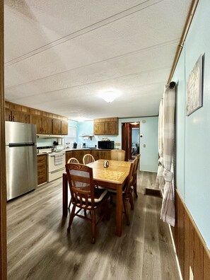 Spacious Kitchen/Dining 