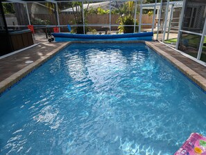 Huge Solar Heated Covered Pool!