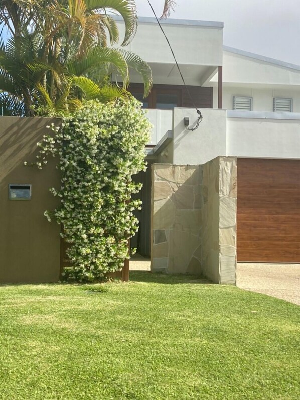 Alkadema @ Moffat - sleeps 8