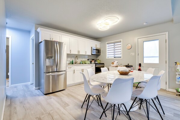 Coolbaugh Township Vacation Rental | 5BR | 2BA | Stairs Required | 1,730 Sq Ft