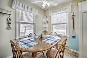 Dining Area | Dishware/Flatware