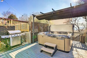 Deck | Gas Grill (Propane Provided | Private Hot Tub