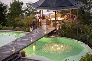 Italian designed infinity edge pool.