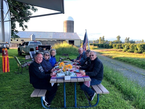 Outdoor dining