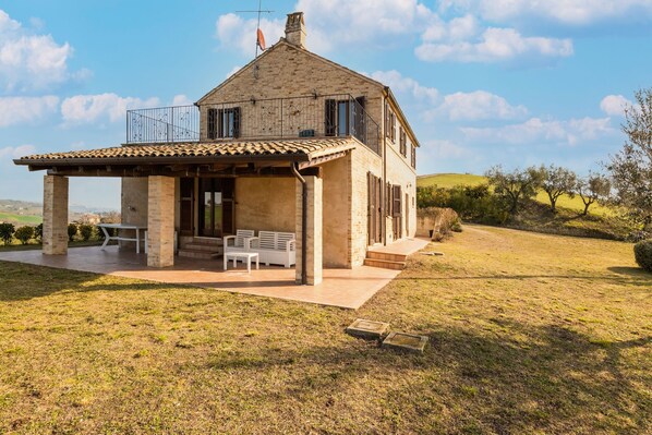 Holiday Home Exterior [summer]