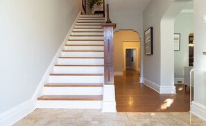 Step inside in this beautiful vacation home w/ arched entry ways, tall ceilings, and lots of natural light