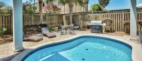 Private Saltwater Pool