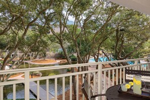 Furnished balcony (Courtyard View)