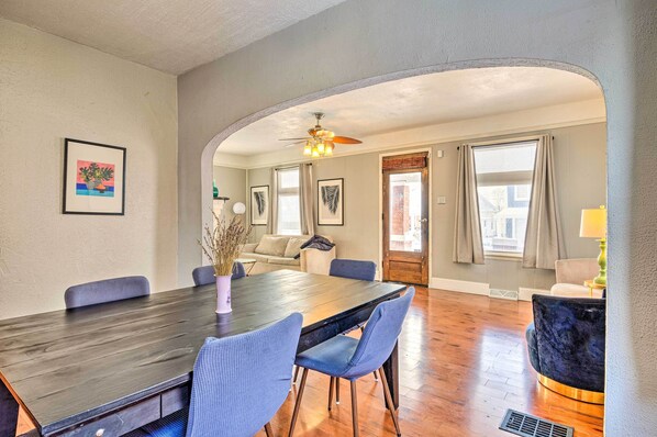 Indianapolis Vacation Rental | 5BR | 2BA | 2,470 Sq Ft | Access Only By Stairs