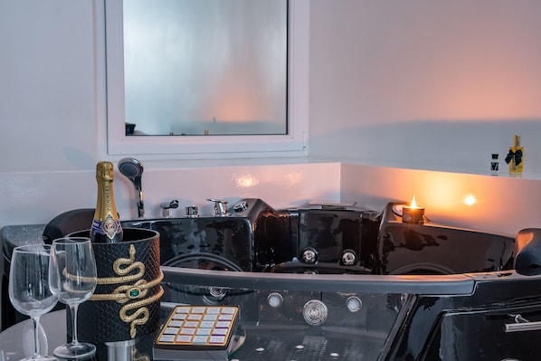 Bain à remous intérieur