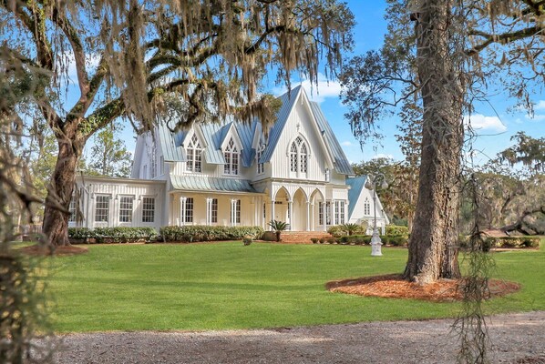 Front Exterior View through the Oaks 