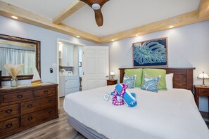 Have a restful night's sleep in your bedroom with a king-size bed, and a ceiling fan.