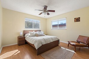 2nd bedroom with a queen-sized bed