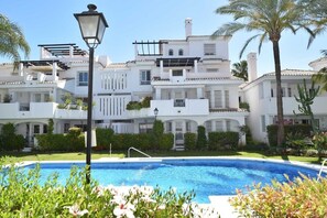 pool view, shared pool