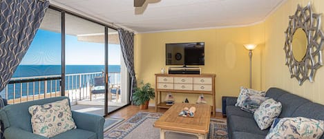 Sea Terrace 906- Living Room