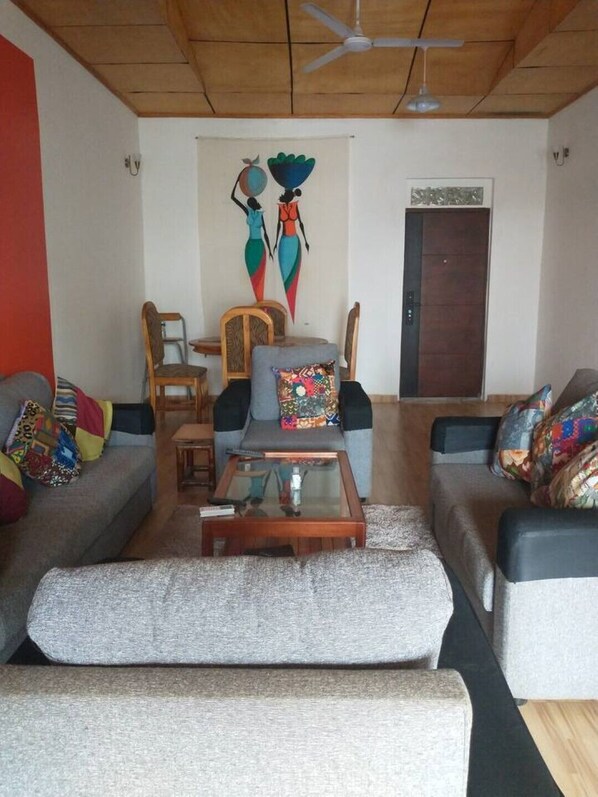 Living/Dining Room 