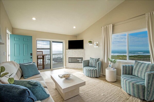 Spacious Living Room with Ocean Views & Sleeper Sofa