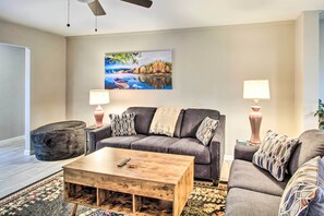 Living Room | Smart TV | Central A/C & Heating | Free WiFi | 1,419 Sq Ft