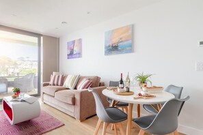 Living area at Port, The Liner, Falmouth, self catering, Cornwall.