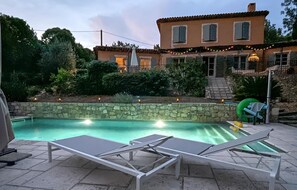 pool