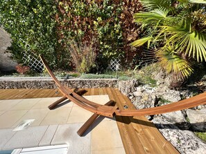Piscine et terrasse
