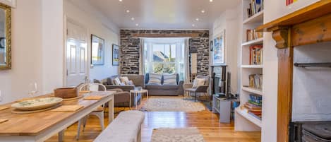 Characterful living room & dining area