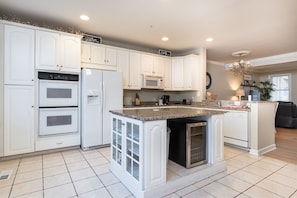Sunset Island 6 Island Edge Drive Kitchen