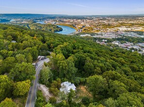 Aerial view of home and proximity of TN River